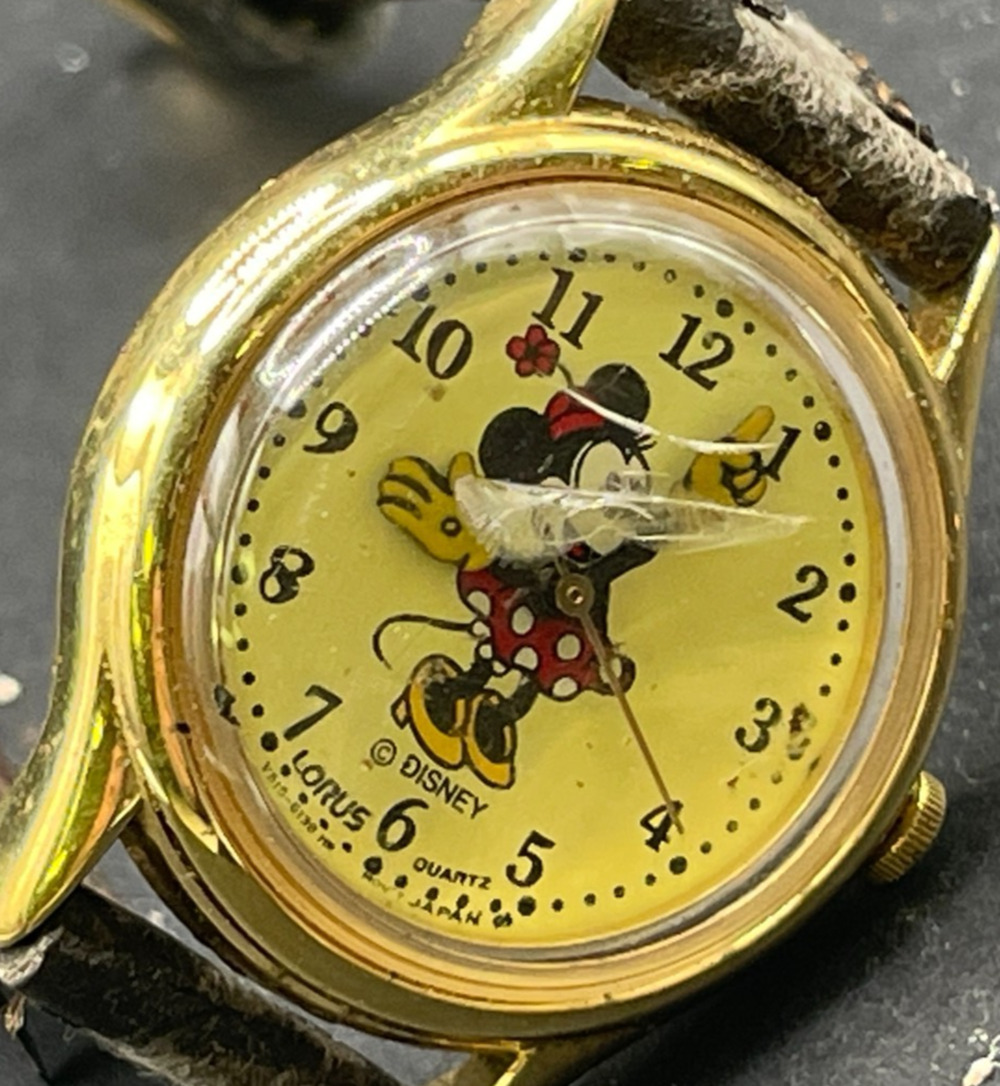 LORUS Disney V515-6080 Gold Tone Case Quartz Analog Women's Watch 25mm